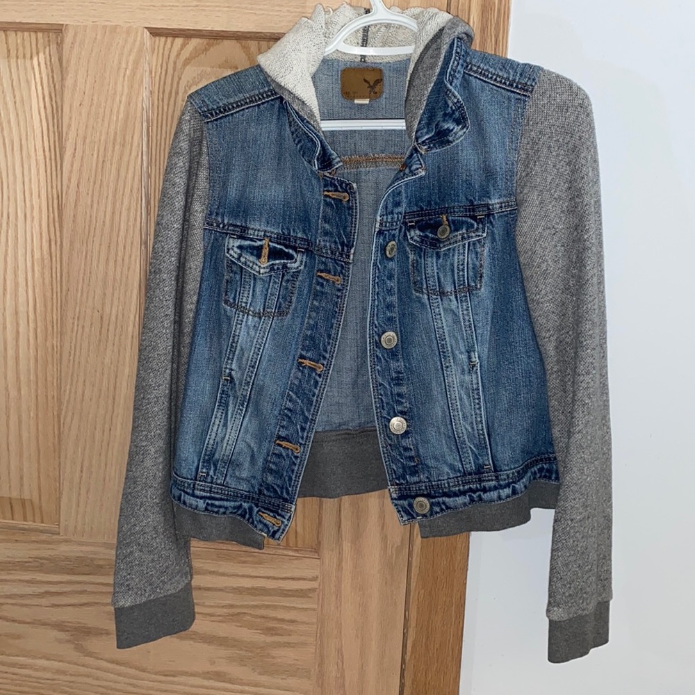 American Eagle jean jacket/grey hoodie